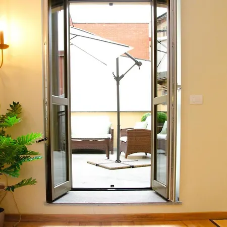 Apartment La Terrazza - By Happyhostorino Turin